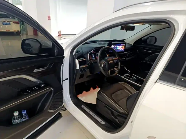 Haval H6 — Фото автомобиля 15