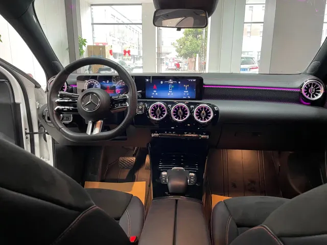Mercedes-Benz A-Class — Фото автомобиля 7