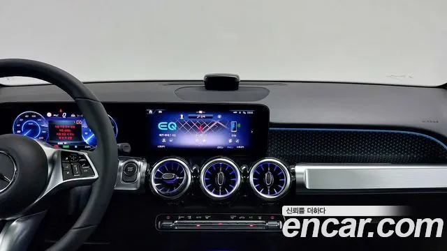 Mercedes-Benz EQB — Фото автомобиля 16
