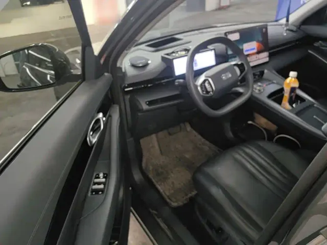 Geely Galaxy E5 — Фото автомобиля 11