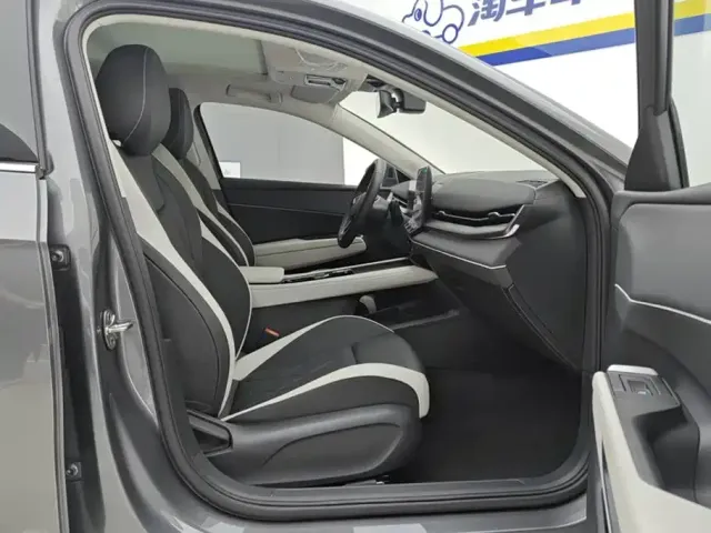 Volkswagen Sagitar — Фото автомобиля 8
