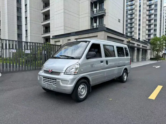 Фотография автомобиля — Wuling Rongguang EV