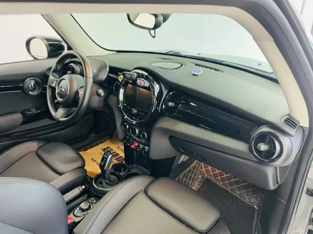 MINI Hatch — Фото автомобиля 10