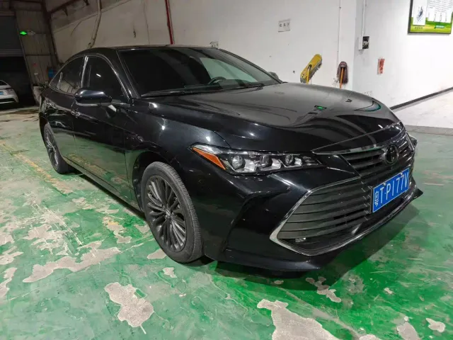 Toyota Avalon — Фото автомобиля 2