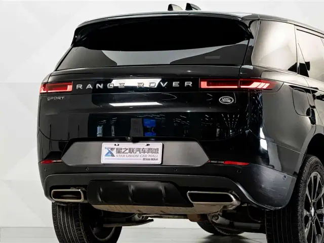 Land Rover Range Rover Sport — Фото автомобиля 7