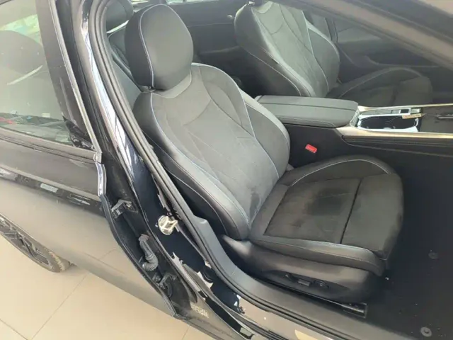 Volkswagen Passat — Фото автомобиля 24