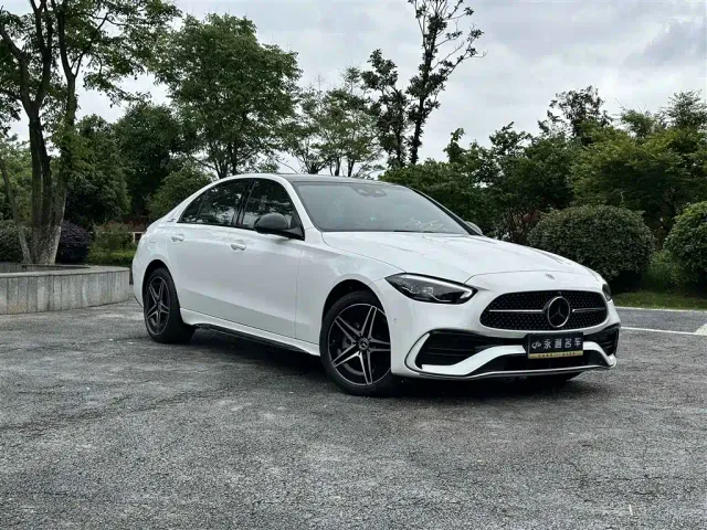 Mercedes-Benz C-Class — Фото автомобиля 3