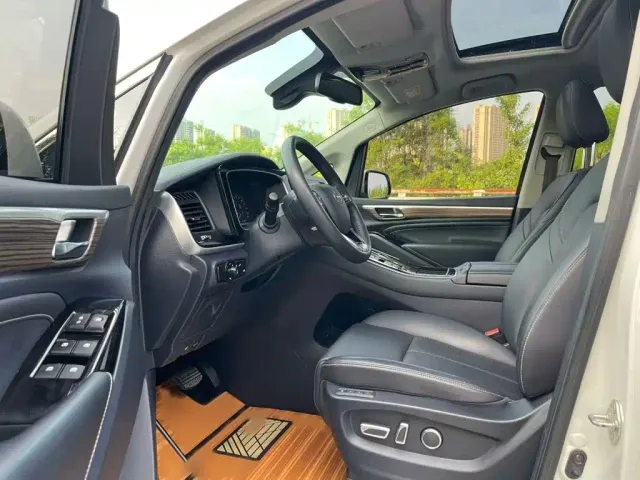 GAC Trumpchi M8 — Фото автомобиля 13