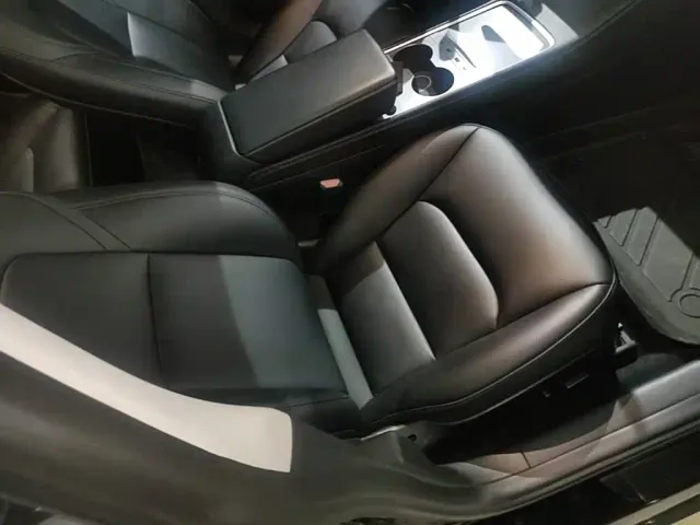 Tesla Model 3 — Фото автомобиля 24
