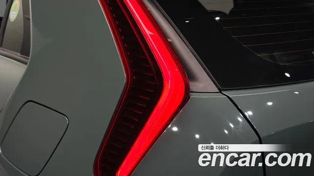 Kia Niro The All New — Фото автомобиля 8