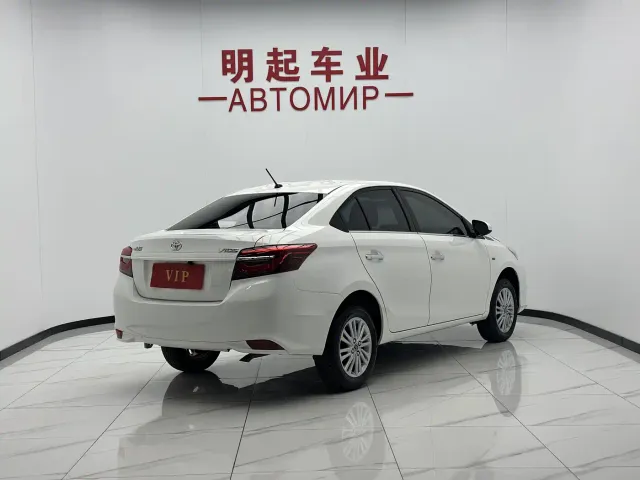 Toyota Vios — Фото автомобиля 8