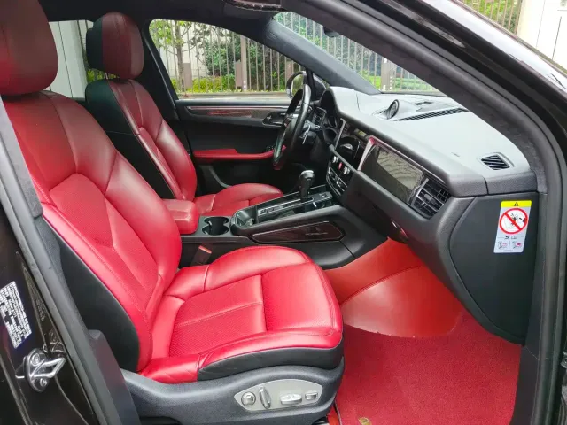 Porsche Macan — Фото автомобиля 15