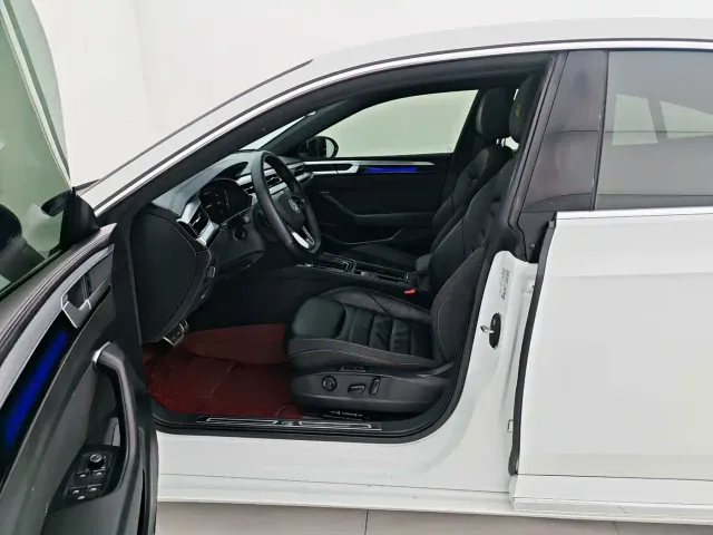 Volkswagen CC — Фото автомобиля 9