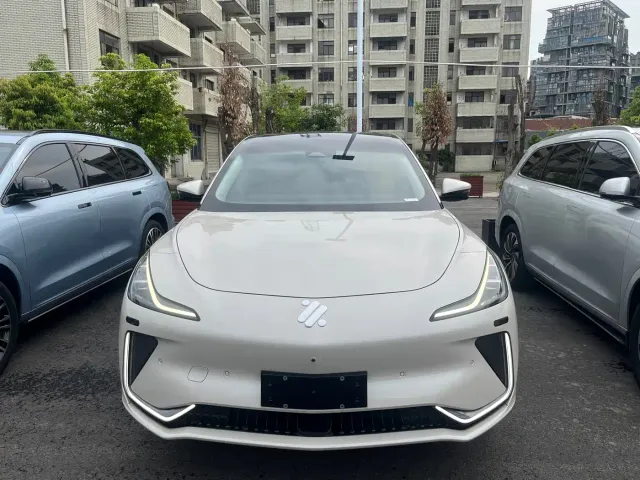 IM Motors IM LS7 — Фото автомобиля 2