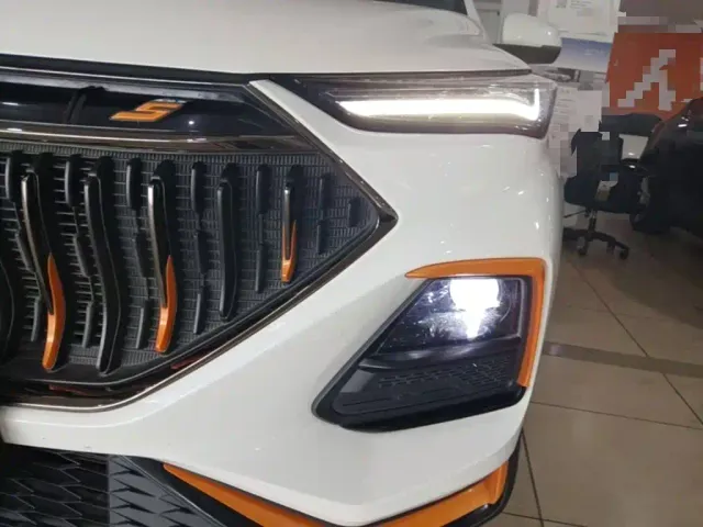 Changan Oushang X5 — Фото автомобиля 23