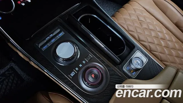 Genesis GV80 2.5T Бензин AWD — Фото автомобиля 9