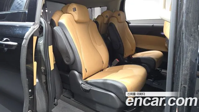 Kia Canival Carnival 4 поколение Дизель 9 мест Signature — Фото автомобиля 12