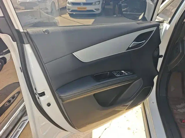 BYD Song MAX — Фото автомобиля 7