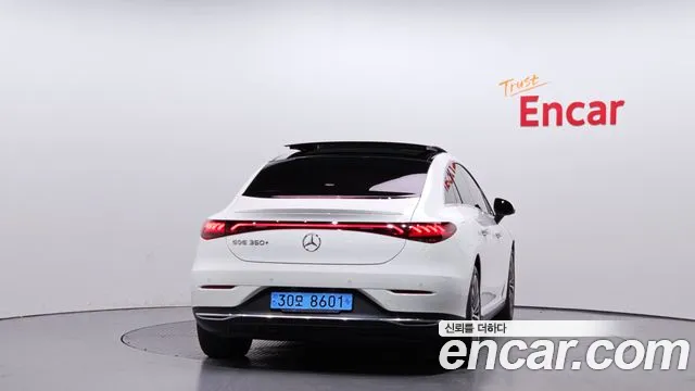 Mercedes-Benz EQE — Фото автомобиля 4