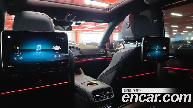 Mercedes-Benz GLS-Class — Фото автомобиля 8