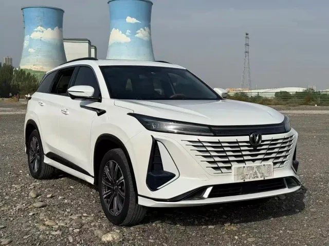 Changan CS75 Plus — Фото автомобиля 3