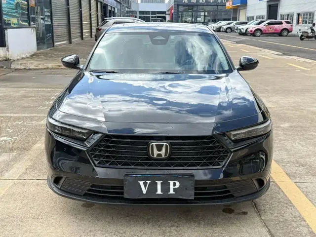 Honda Accord — Фото автомобиля 3