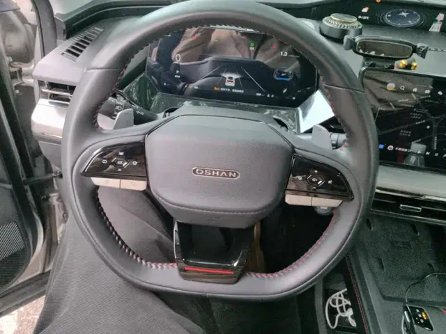 Changan Z6 — Фото автомобиля 15