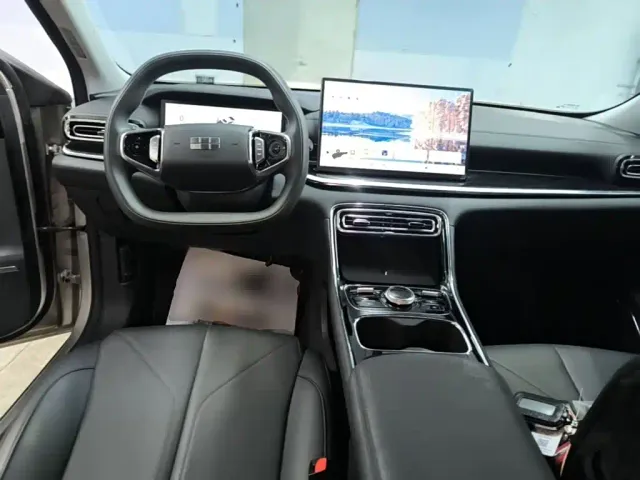 Geely Galaxy Stellar 6 — Фото автомобиля 9