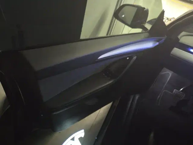 Tesla Model Y — Фото автомобиля 7