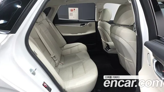 Hyundai Grandeur — Фото автомобиля 12