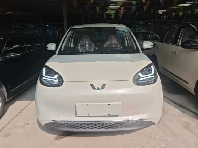 Wuling Bingo — Фото автомобиля 2