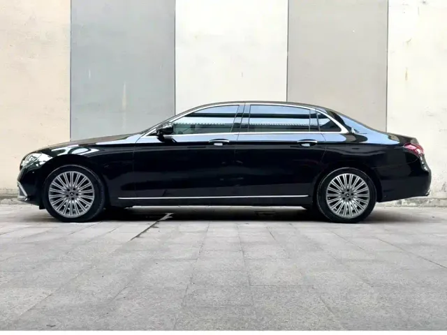 Mercedes-Benz E-Class — Фото автомобиля 8