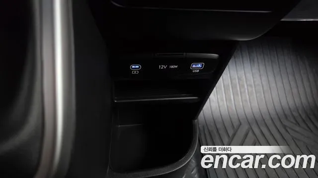 Hyundai Staria — Фото автомобиля 30