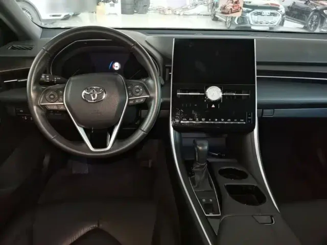 Toyota Avalon — Фото автомобиля 9