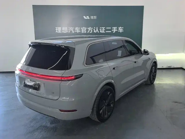 Li Auto L9 — Фото автомобиля 3