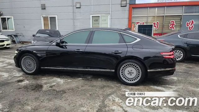 Genesis G80 RG3 — Фото автомобиля 3