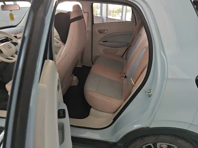 Leapmotor T03 — Фото автомобиля 13