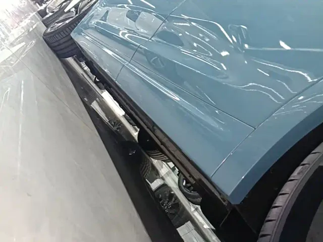 Li Auto L7 — Фото автомобиля 21