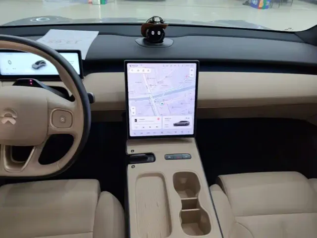 Nio ET5 Touring — Фото автомобиля 12