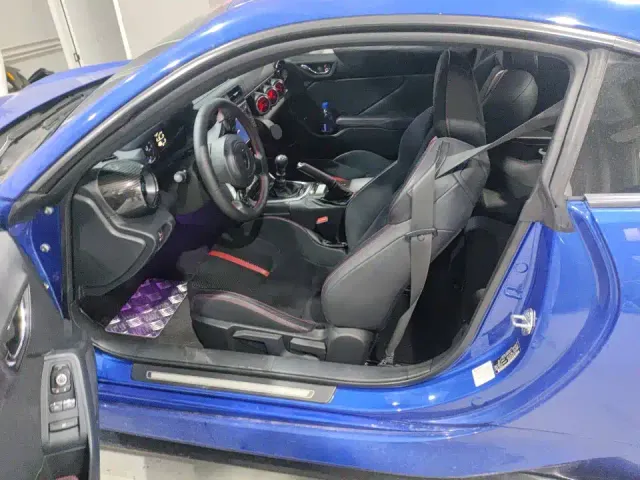 Subaru BRZ — Фото автомобиля 5