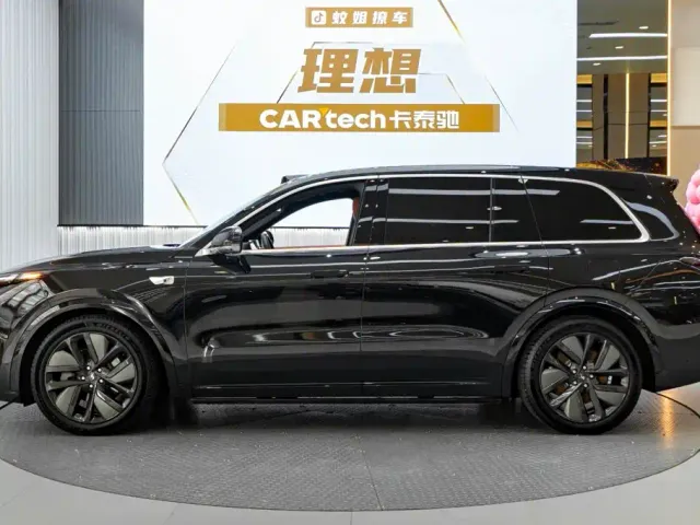 Li Auto L9 — Фото автомобиля 3