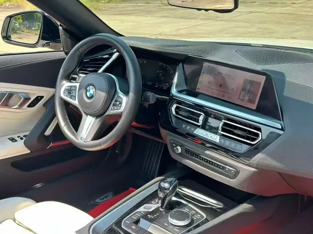 BMW Z4 — Фото автомобиля 4