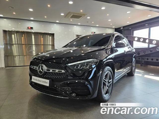 Фотография автомобиля — Mercedes-Benz GLA-Class H247