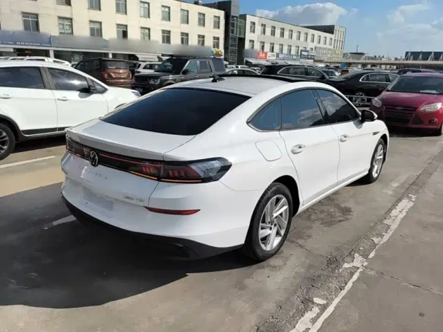 Volkswagen Lamando — Фото автомобиля 6