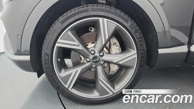 Genesis GV80 2.5T Бензин AWD — Фото автомобиля 4