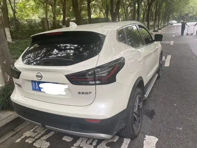 Nissan Qashqai — Фото автомобиля 3
