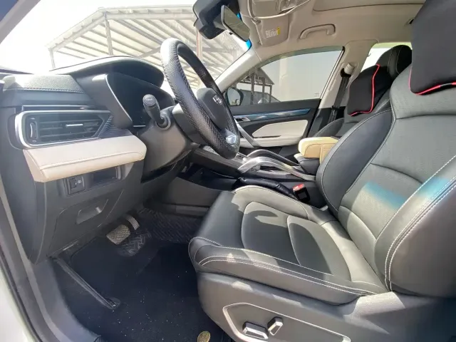Geely Boyue — Фото автомобиля 7