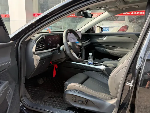 Volkswagen Passat — Фото автомобиля 8