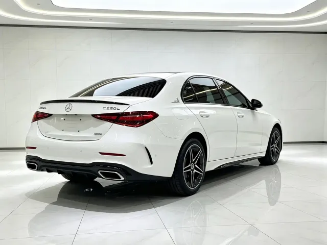 Mercedes-Benz C-Class — Фото автомобиля 11