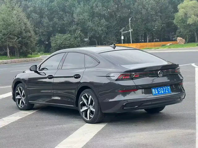 Volkswagen Lamando — Фото автомобиля 4